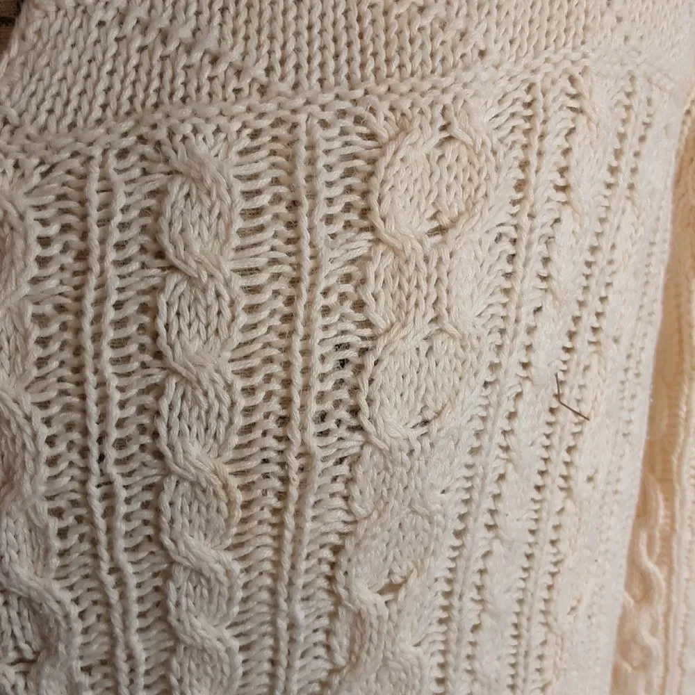 Oatmeal Linen Cable Knit Sweater - Picture 4 of 12